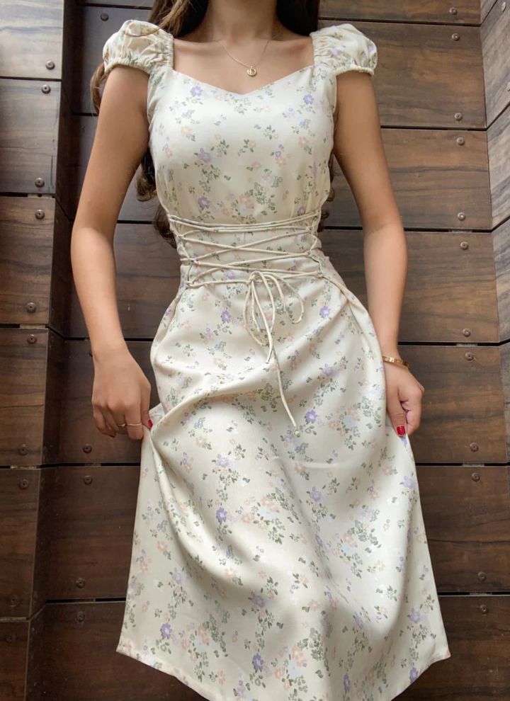 Contouraa Darla Lace-Up Floral Dress – Effortless Romantic Charm