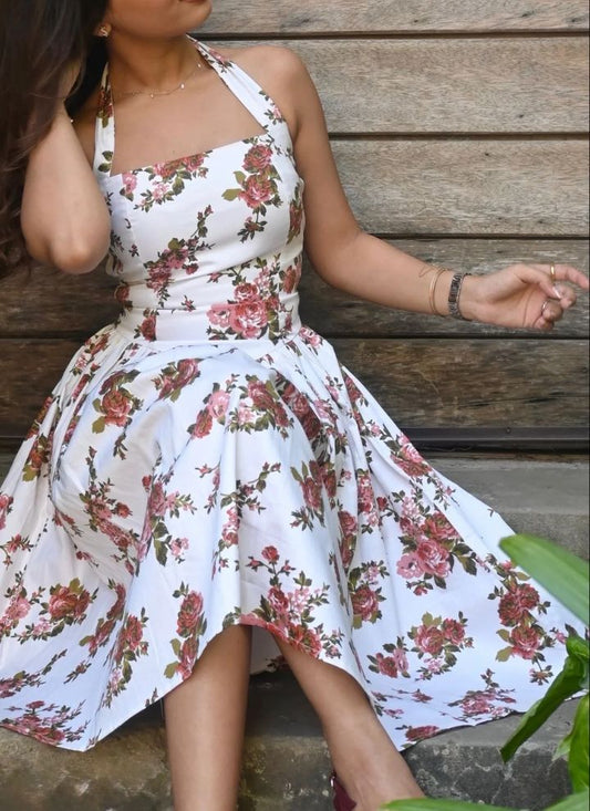 Contouraa Rose Bunch Flared Summer Dress – Effortless Floral Charm