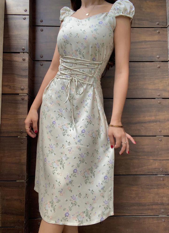 Contouraa Darla Lace-Up Floral Dress – Effortless Romantic Charm